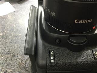 Canon EOS 5D Mark II 21.1MP DSLR + EF 50mm f/1.8 STM Lens